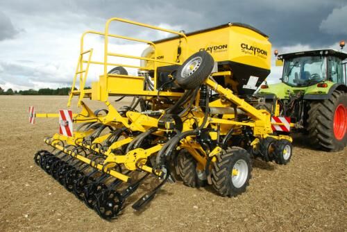 HYBRID T – TRAILED DRILLS